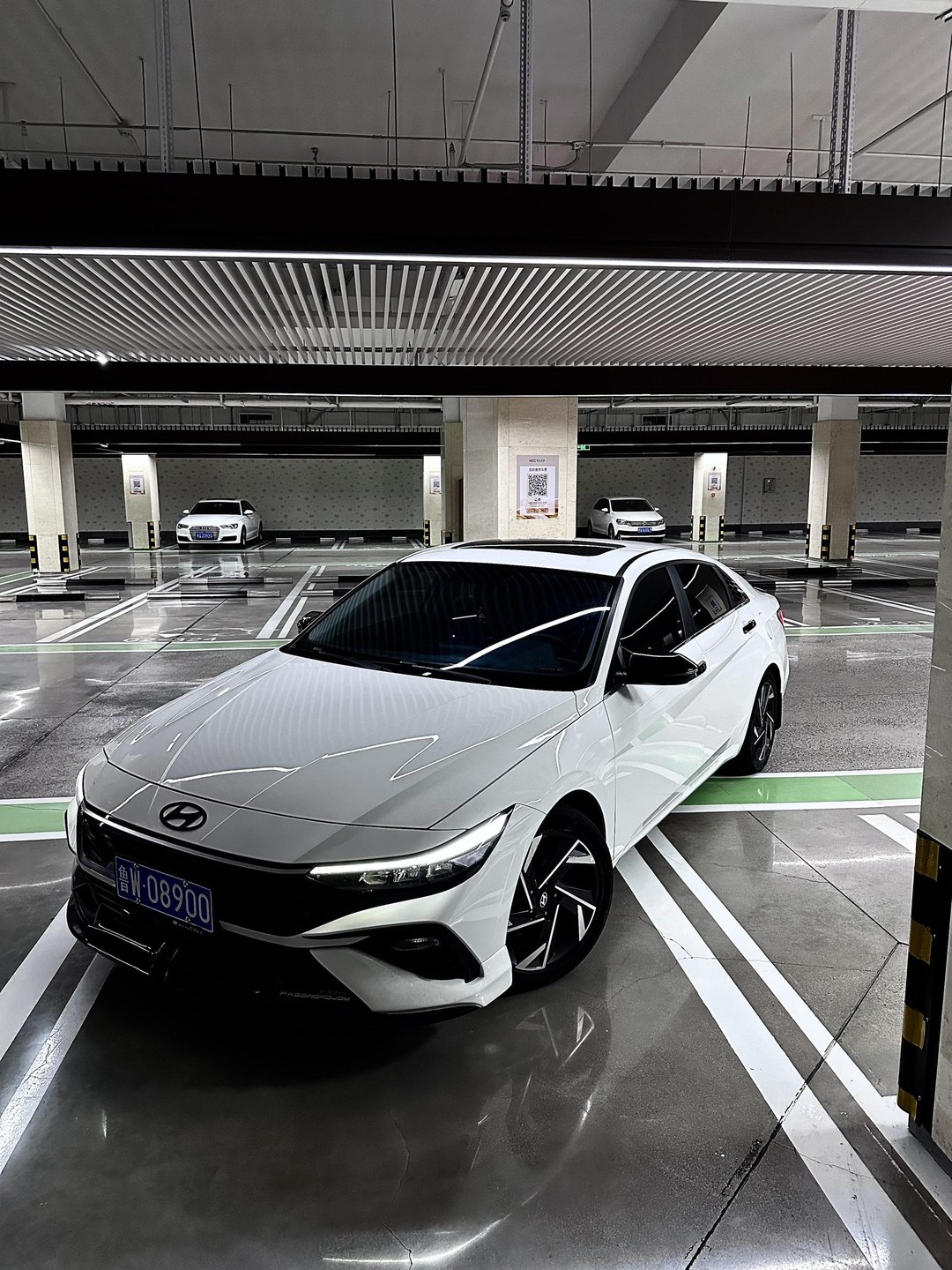 伊兰特1.5L CVT GLS领先版展示图1