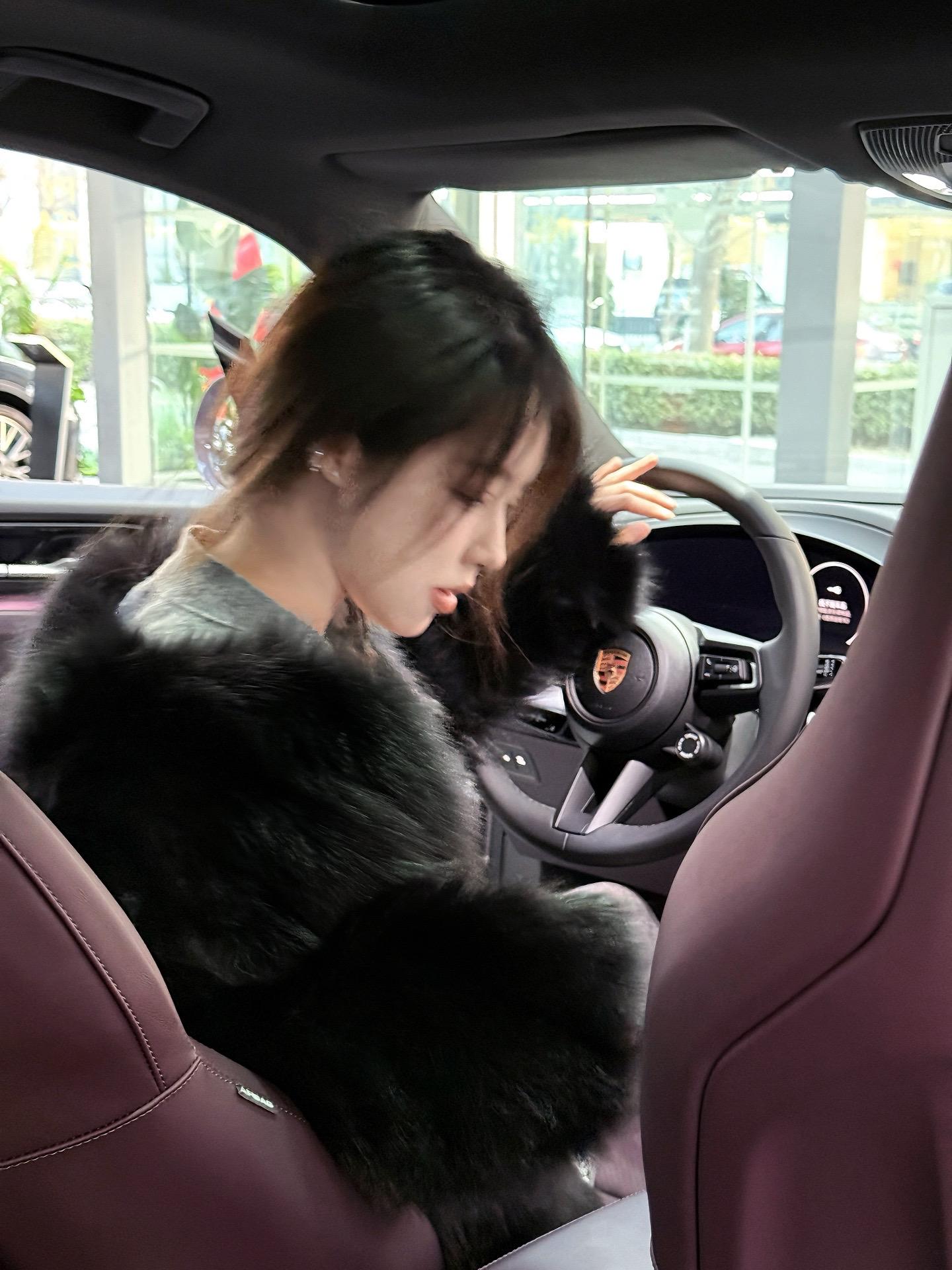 保时捷Macan 2.0T展示图3
