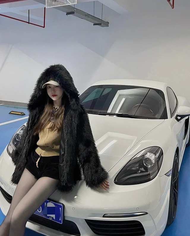 保时捷Boxster Style Edition 2.0T展示图1