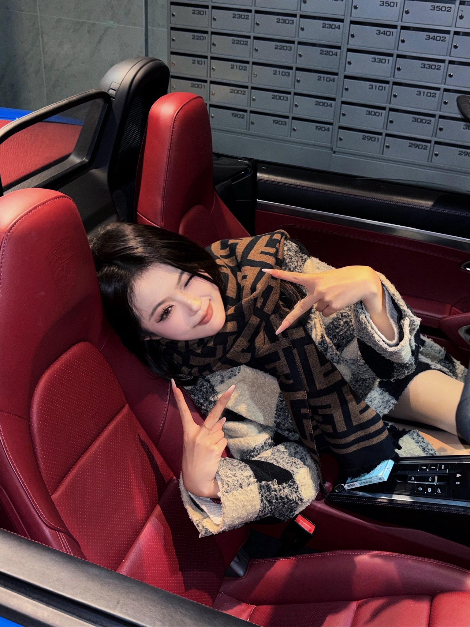 保时捷Boxster Style Edition 2.0T展示图1