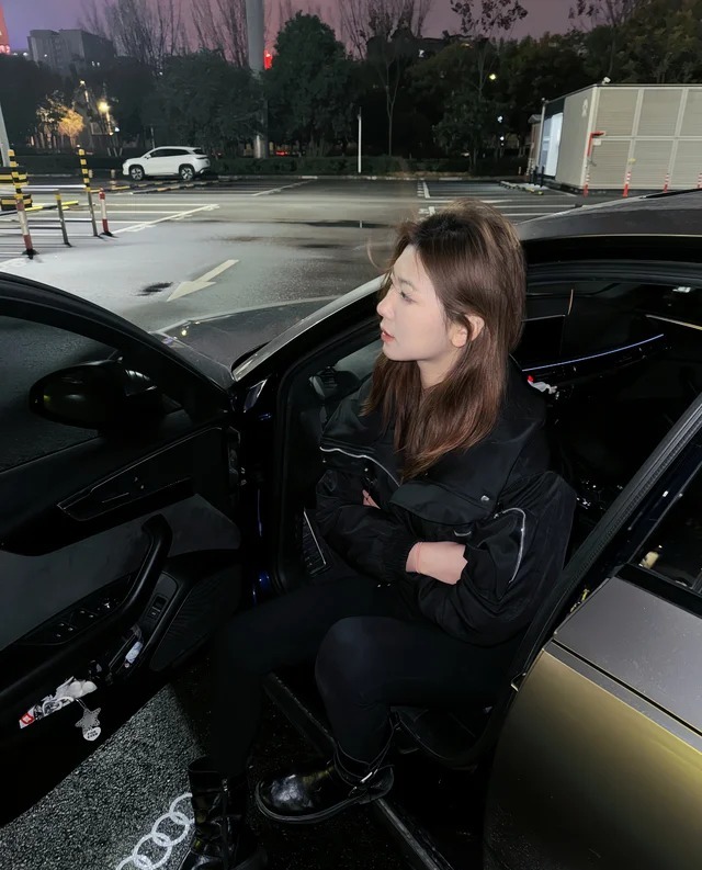 奥迪S4Limousine 3.0TFSI展示图3
