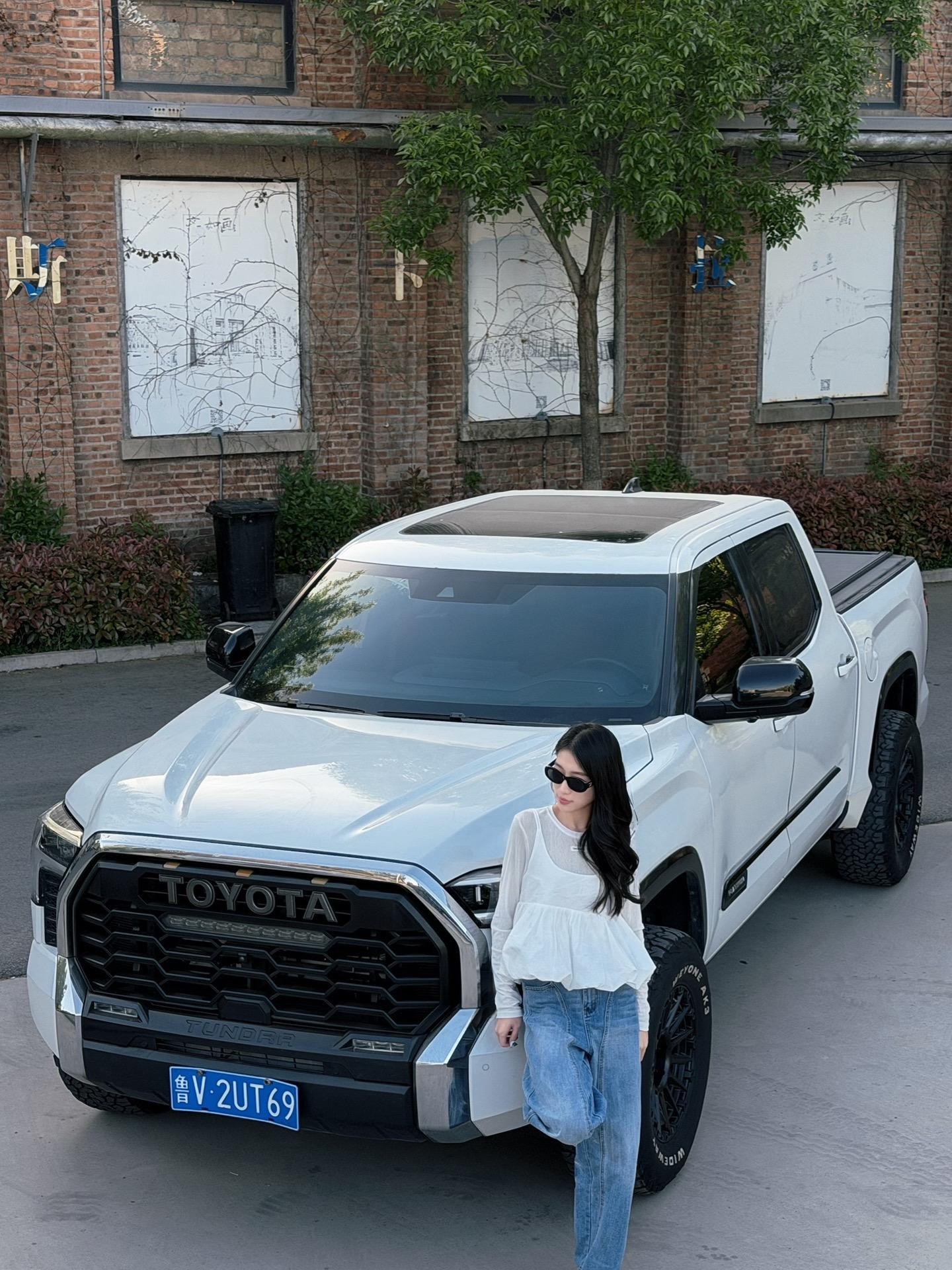 Hilux2.8T 48V展示图1