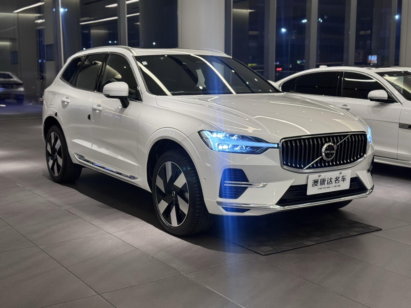 沃尔沃XC60 PHEVT8 四驱长续航智远豪华版展示图3