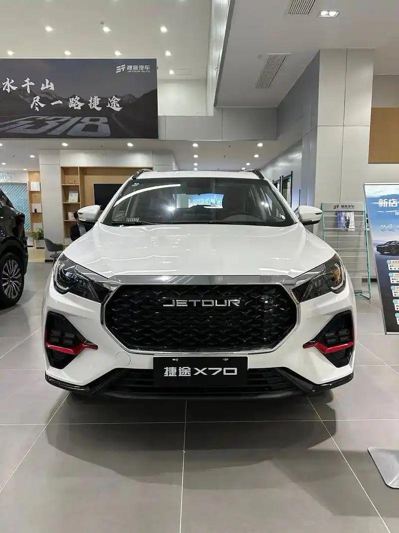 捷途X701.5T DCT超越PRO展示图2