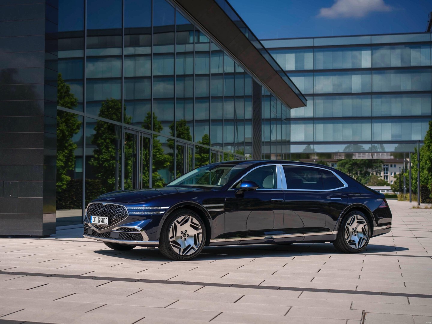 捷尼赛思G903.5T 两驱豪华版展示图2