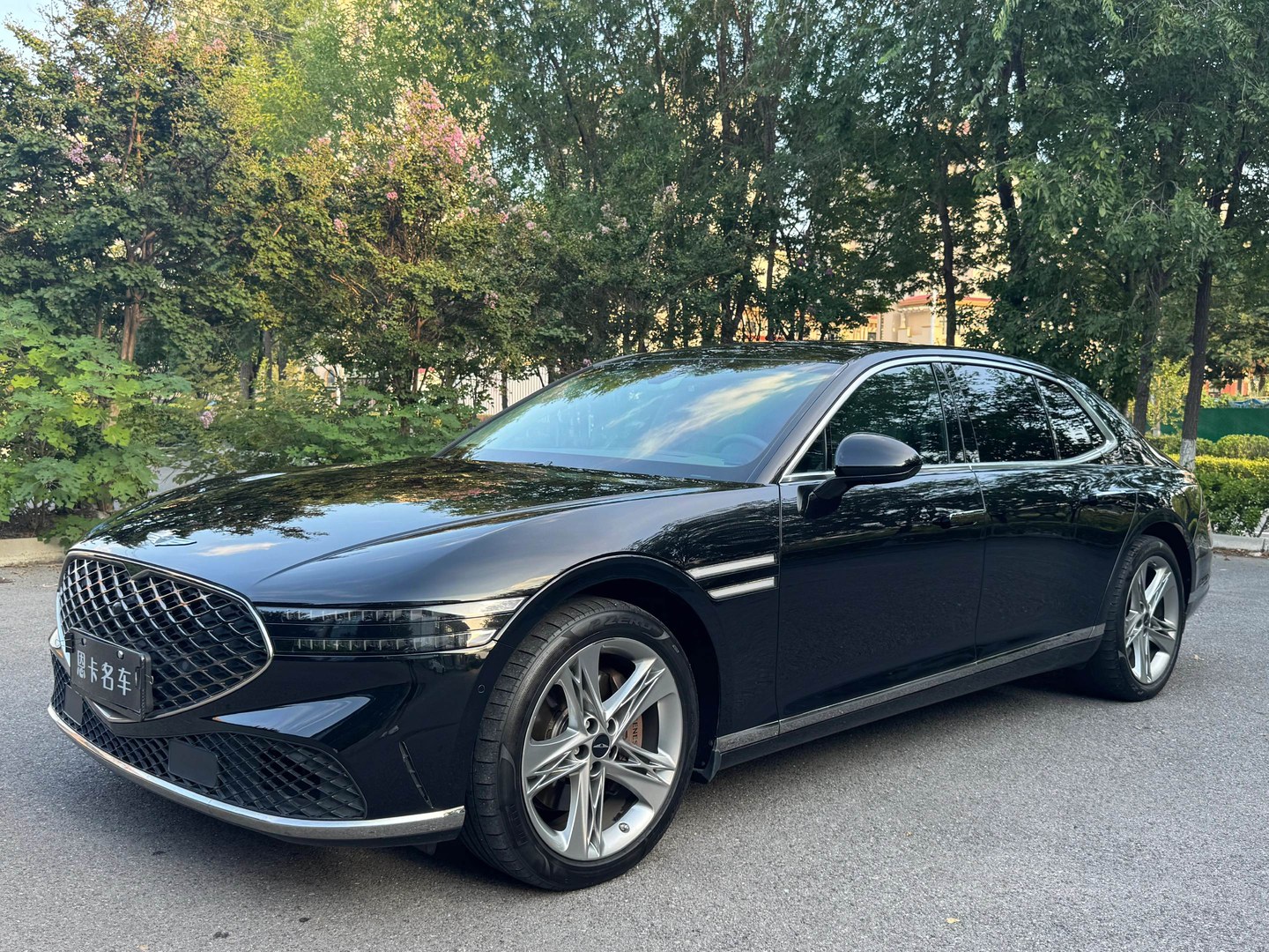 捷尼赛思G903.5T 四驱旗舰版展示图3