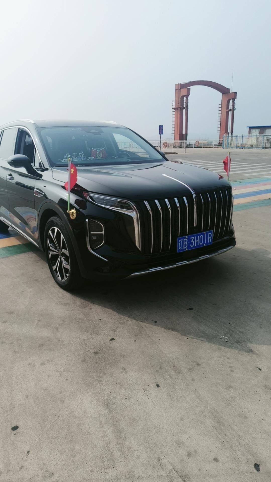 红旗HS72.0T 自动两驱旗悦版 5座展示图2