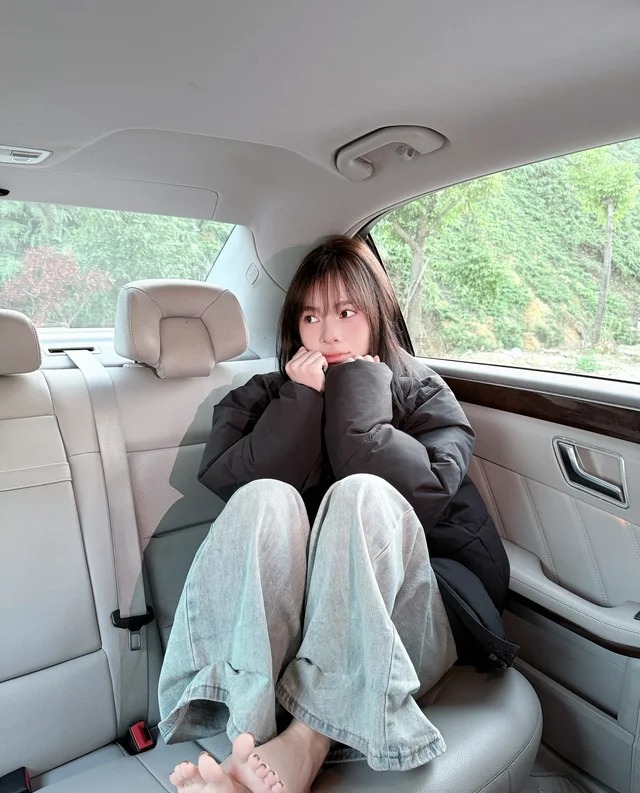 奔驰E 300 豪华型运动版展示图3