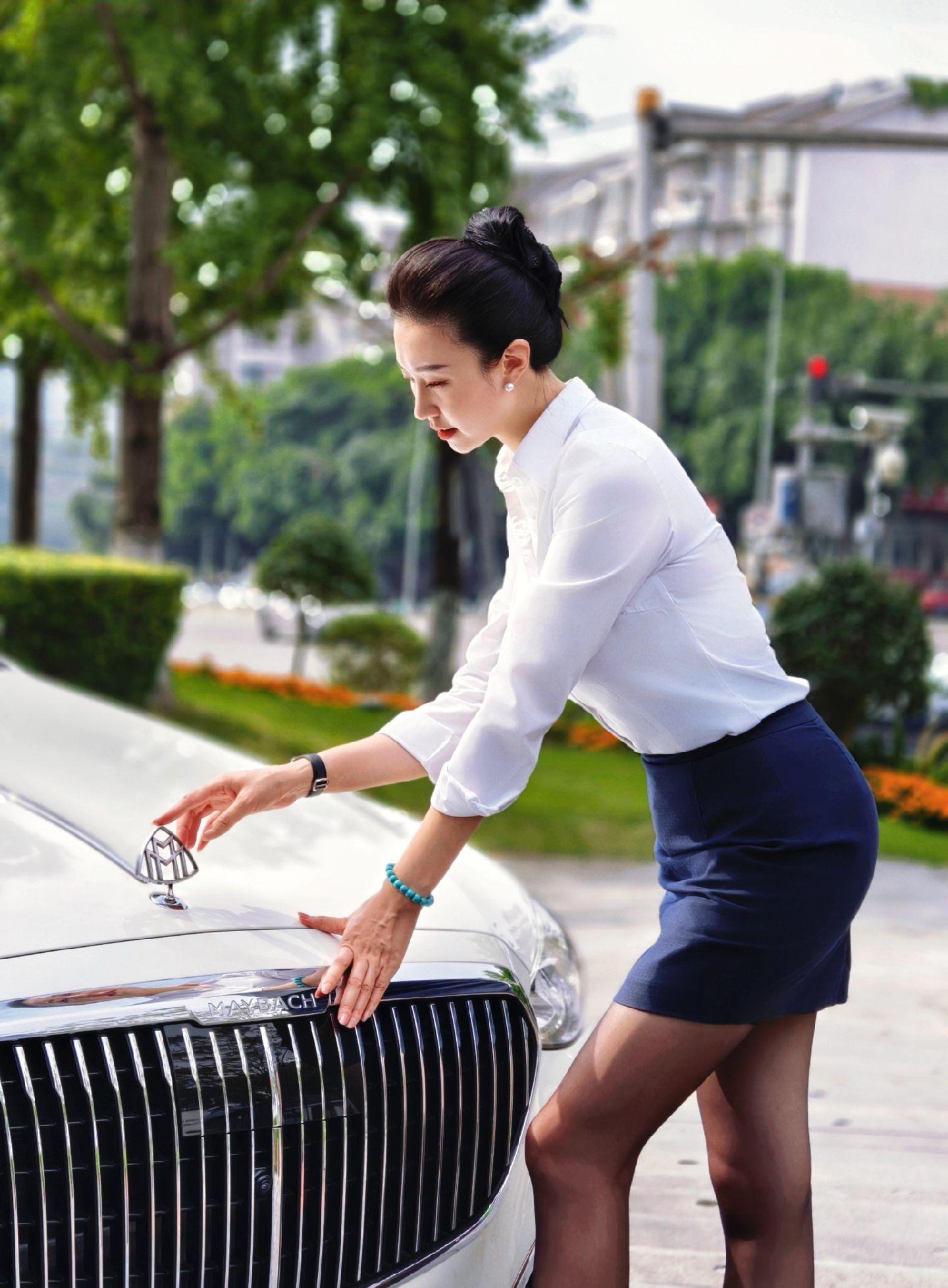LUMMA 齐伯林4.0T 齐伯林展示图2