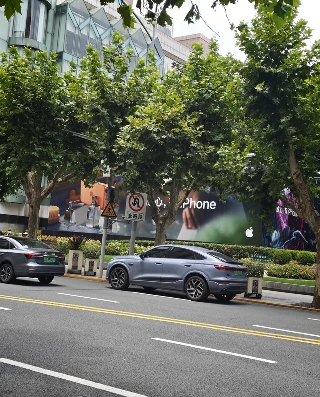 奥迪Q6 Sportback e-tron基本型展示图1