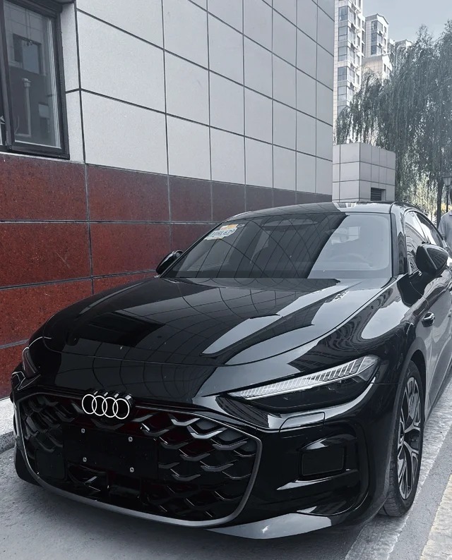 奥迪A5L Sportback焕新款 2.0TFSI 150kW 智领quattro型展示图3