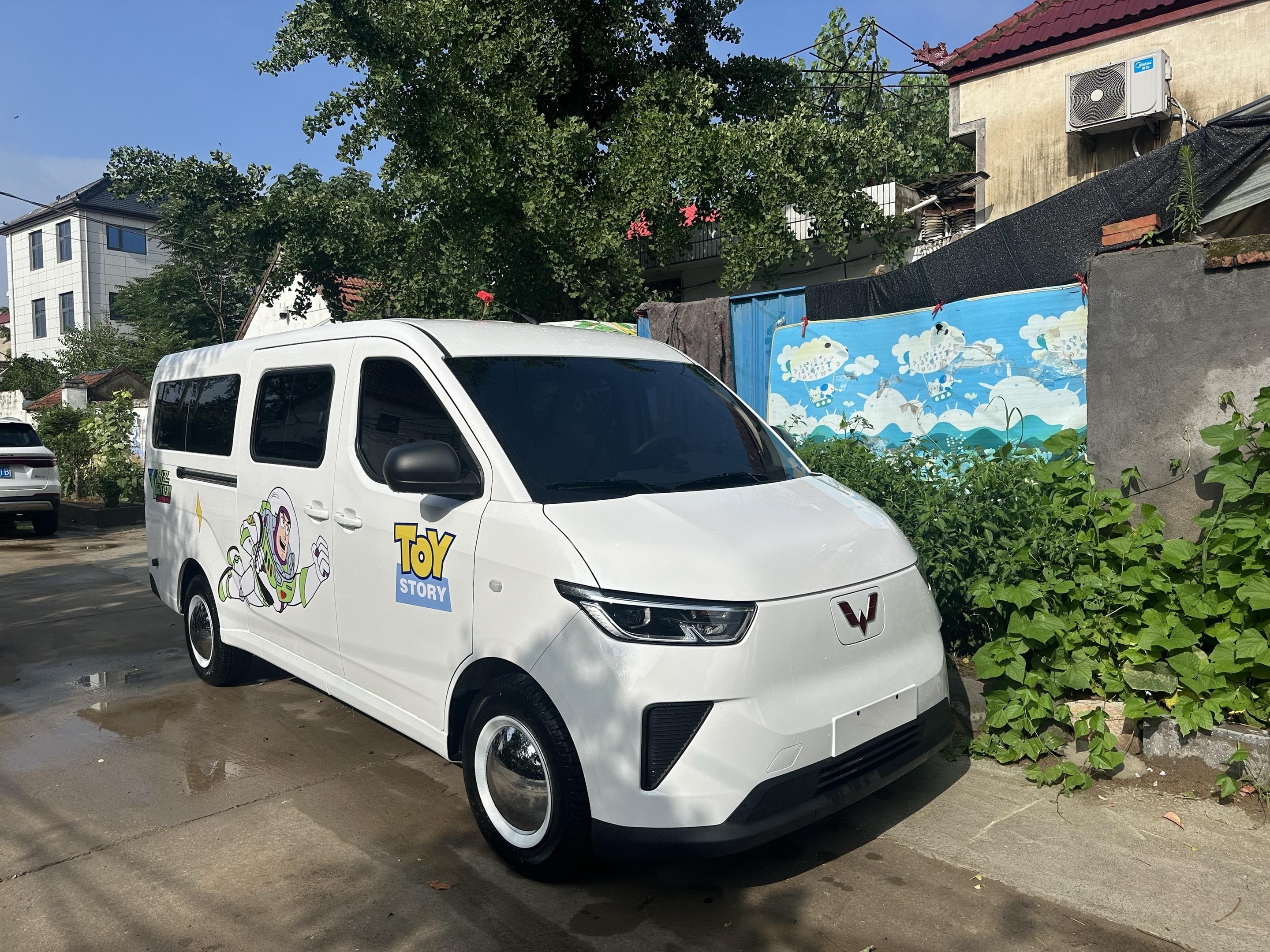 五菱扬光电卡单排货柜 230km 标准型展示图2