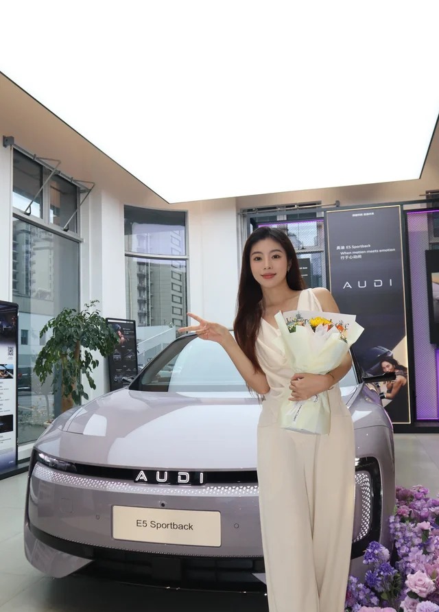 奥迪E5 Sportback旗舰quattro型展示图3