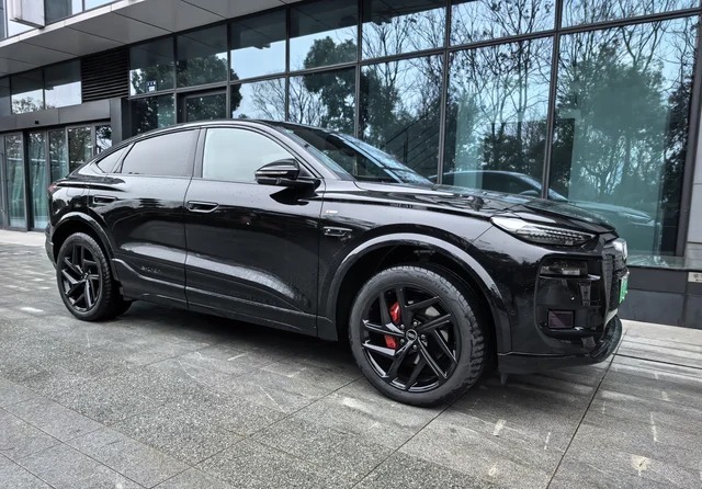 奥迪Q6L Sportback e-tron长续航版展示图3