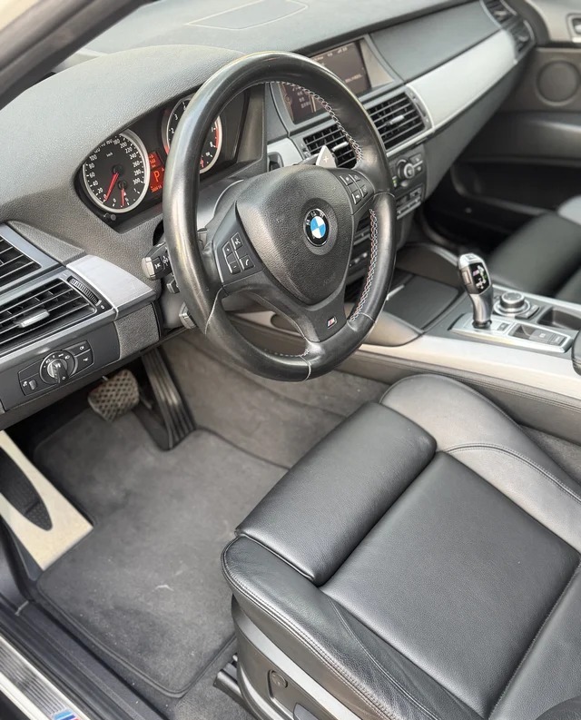 dÄHLer BMW X5Mcompetition line展示图2