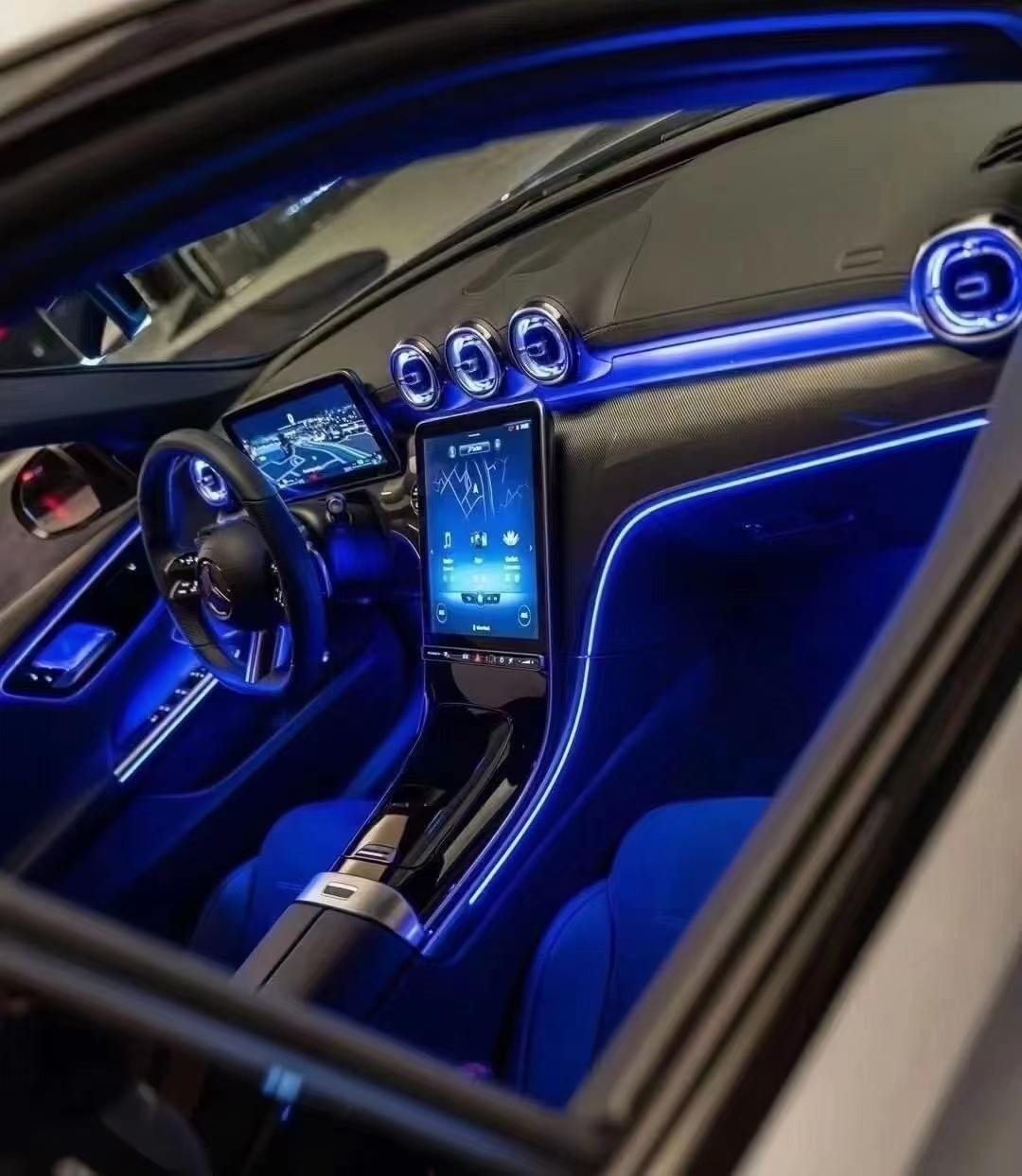 VGV U70Plus1.5T 手动优享版 5座展示图1