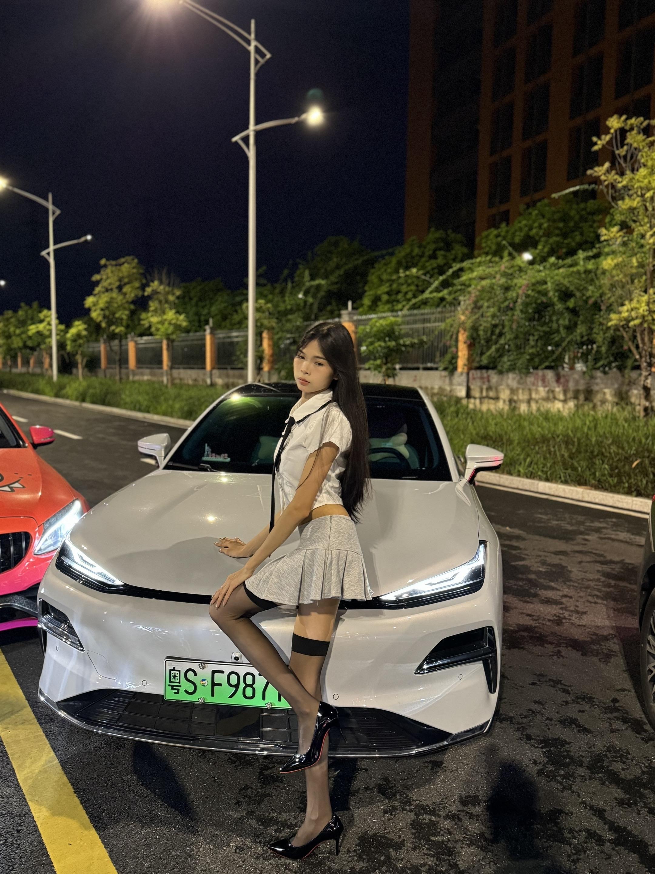 银河星耀8 PHEV225km EM-i 远航家星河版展示图2