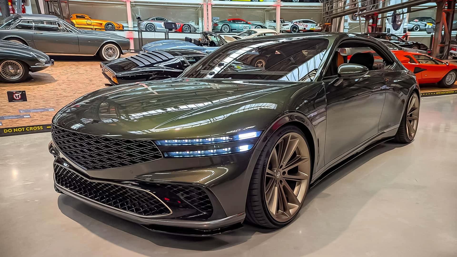 捷尼赛思 X Gran Convertible概念车展示图1