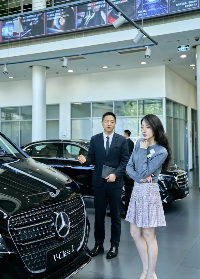 奔驰VLE基本型展示图2