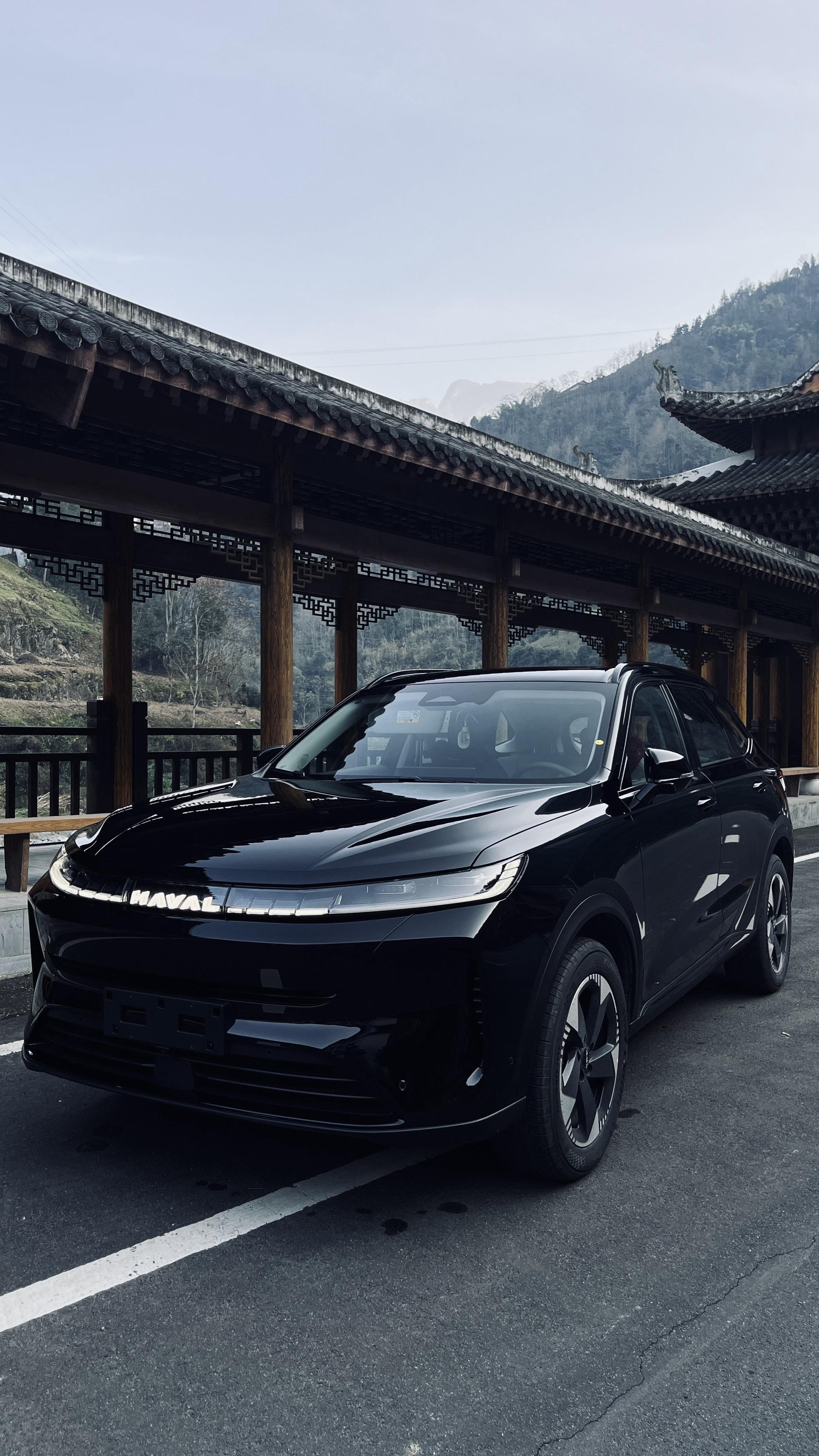 哈弗H6L PHEV低配版展示图1