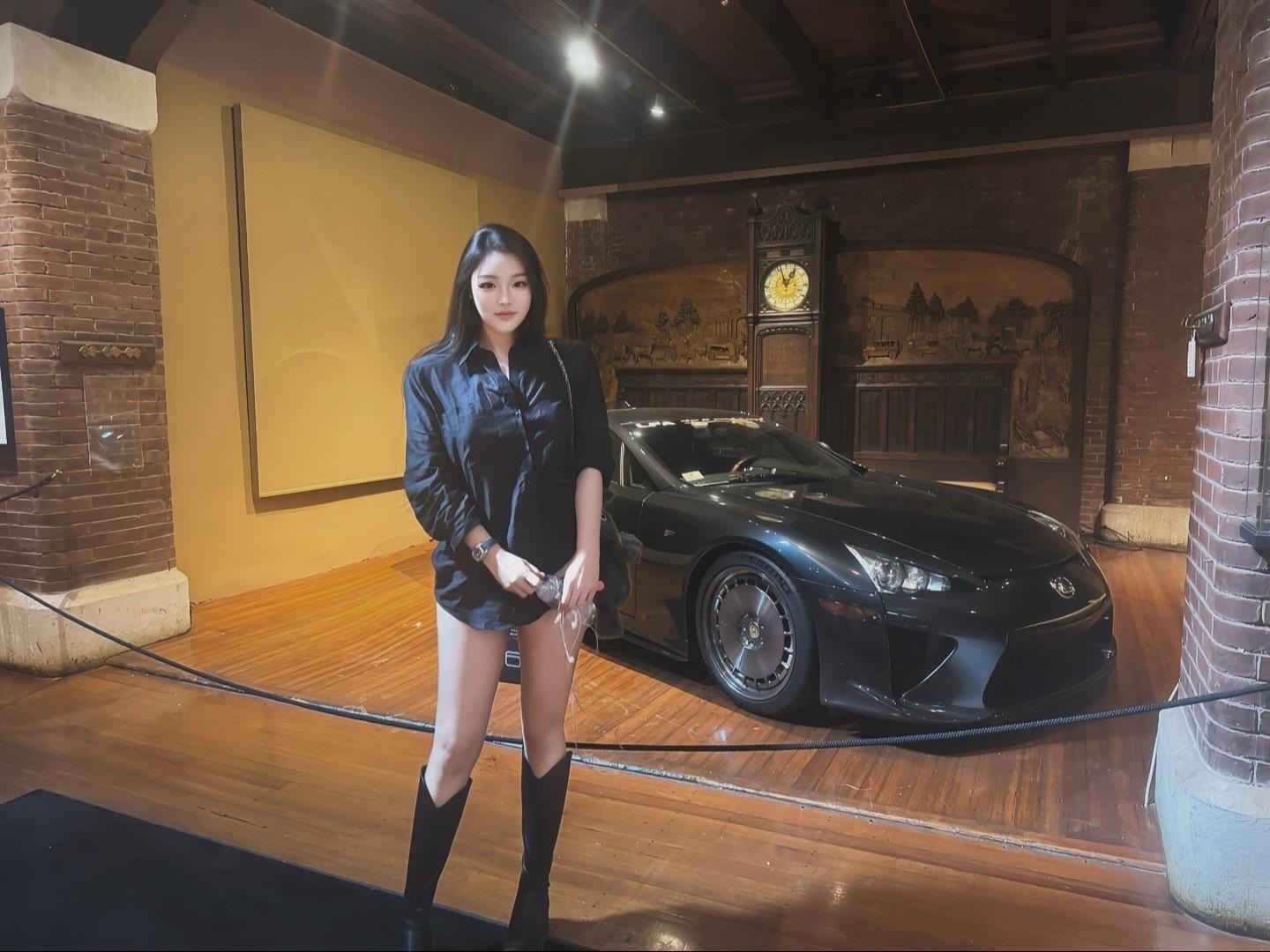 雷克萨斯LFA EVConcept展示图2