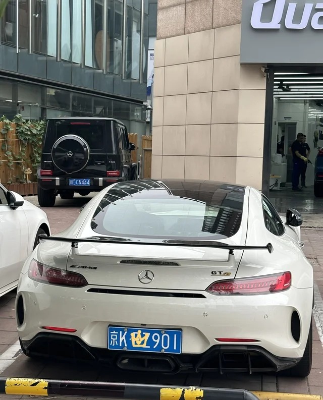 奔驰AMG GT 63展示图1