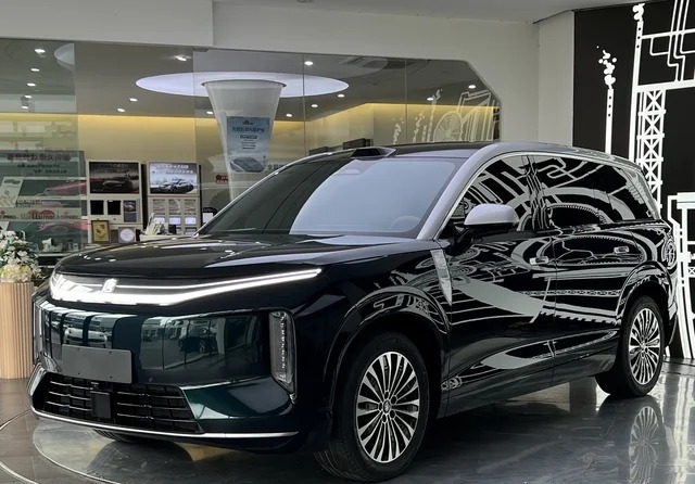 大唐EV950KM后驱激光雷达旗舰型展示图2