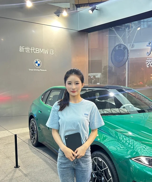 宝马i3(海外)基本型展示图2
