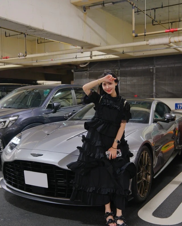 Vanquish5.2T Coupe展示图2
