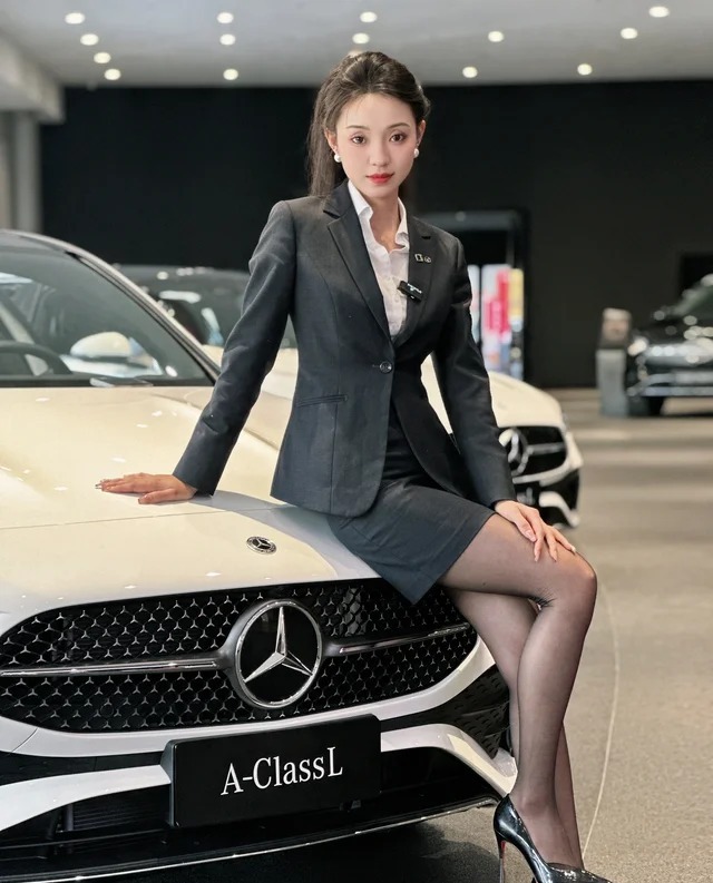 奔驰A 200 L 时尚版展示图2