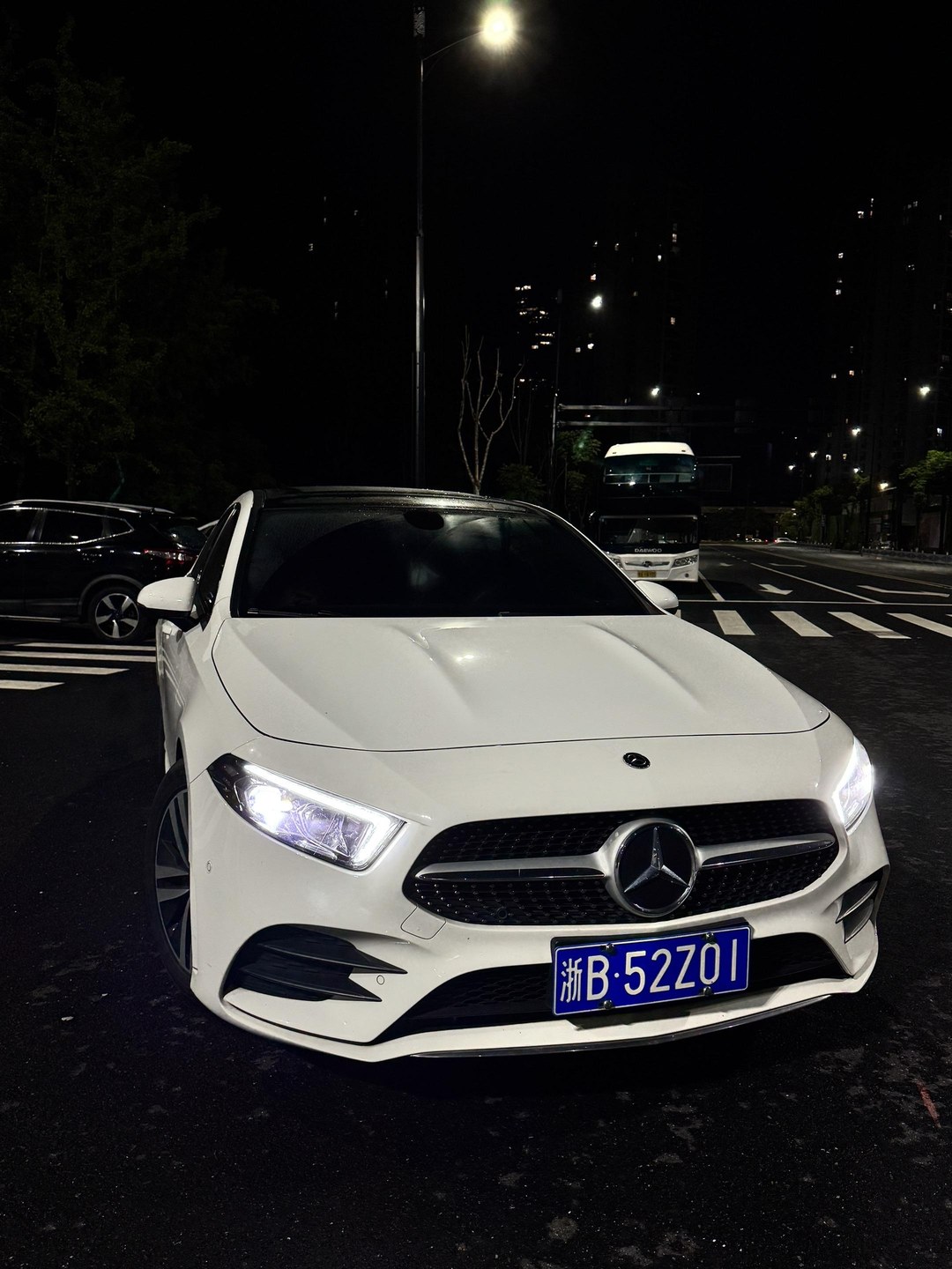 奔驰A 180 L展示图3