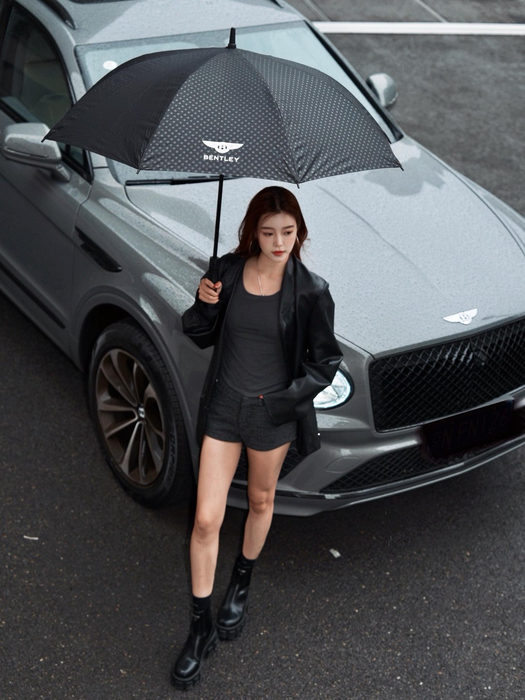 添越4.0T V8 长轴距雅度版展示图3