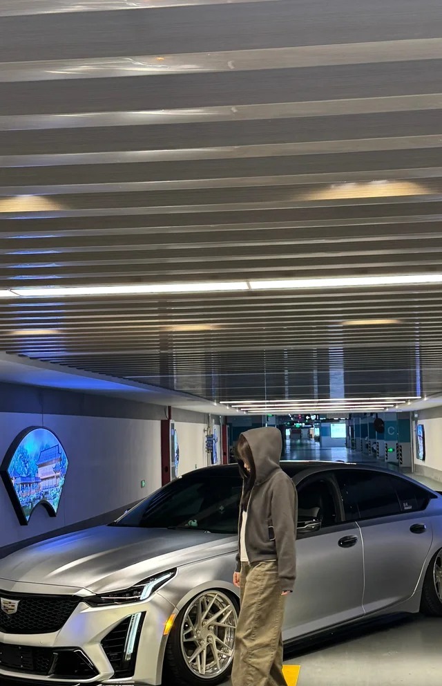 凯迪拉克CT5(海外)CT5-V Blackwing展示图3