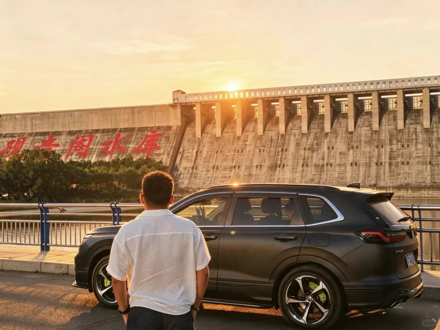 本田皓影240TURBO CVT两驱精英版展示图2