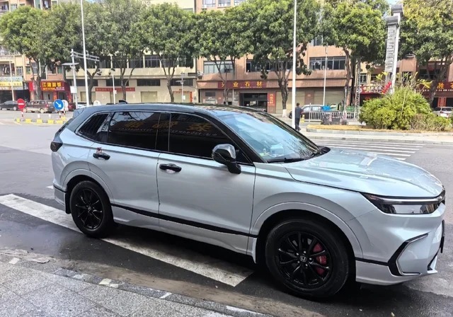 本田皓影240TURBO CVT两驱精英版展示图3