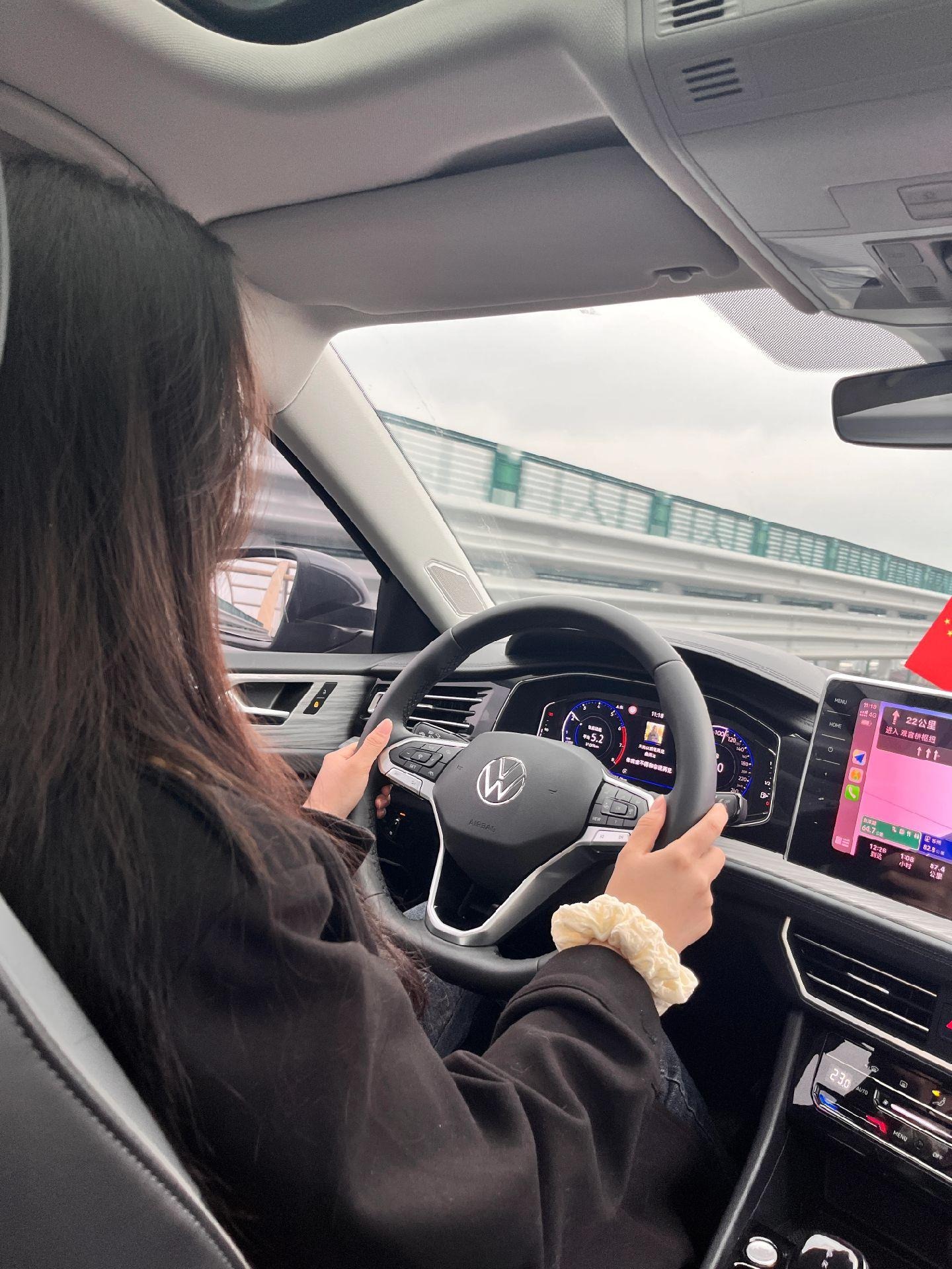 速腾L 300TSI DSG豪华型展示图2