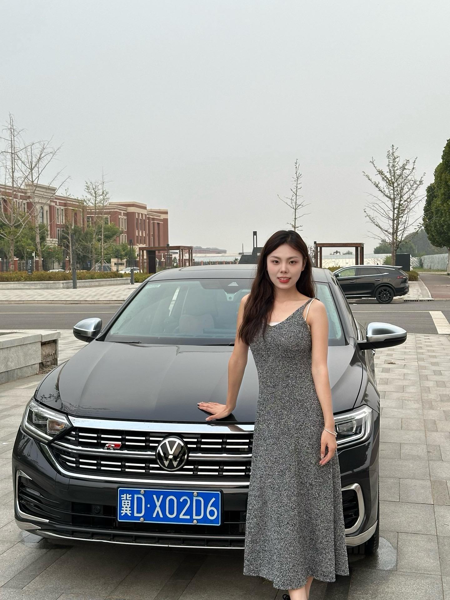 速腾L 300TSI DSG豪华型展示图1