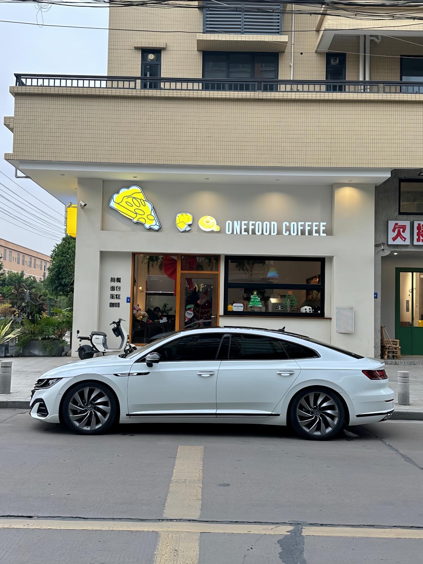 大众CC猎装车 330TSI 猎目 3000万辆甄选款展示图1