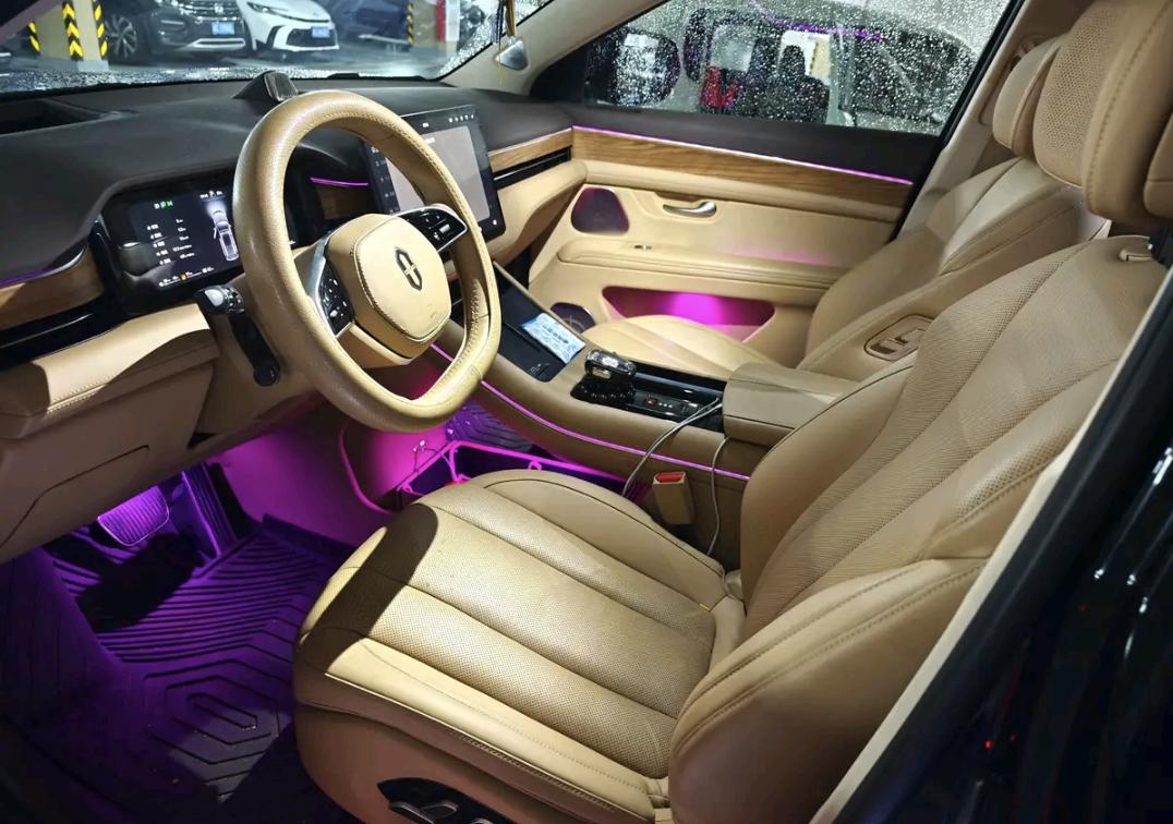 东风小康C32S 1.6L LV0展示图2
