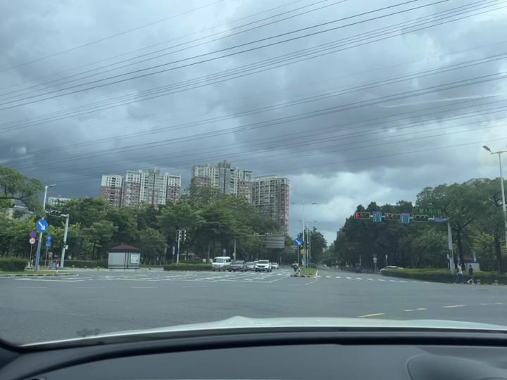 东风小康C32S 1.6L LV1展示图2