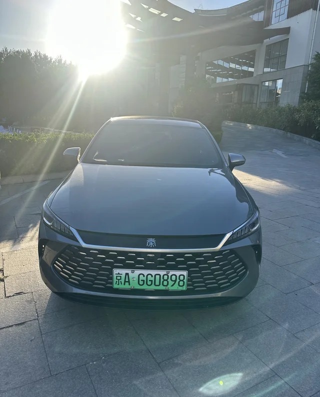 秦PLUS DMDM-i  210KM 进取型展示图1