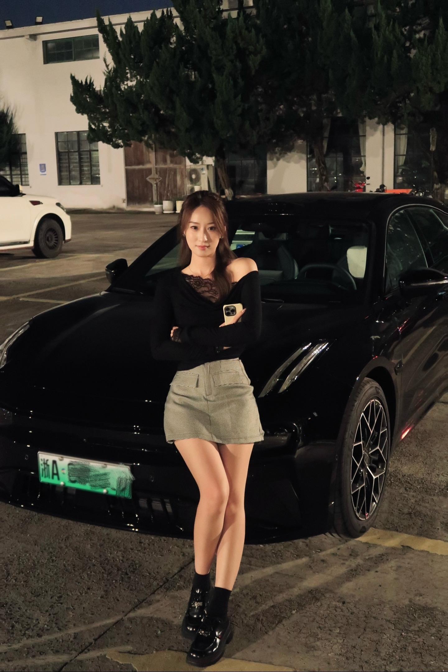 ZEEKR 001Ultra版 103kWh 四驱展示图2