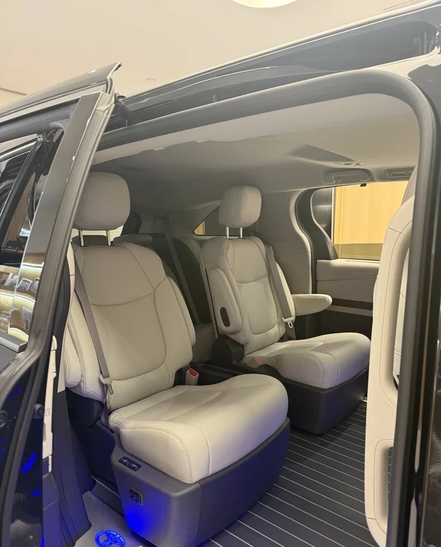 丰田RAV4(进口)Adventure 日本版展示图3