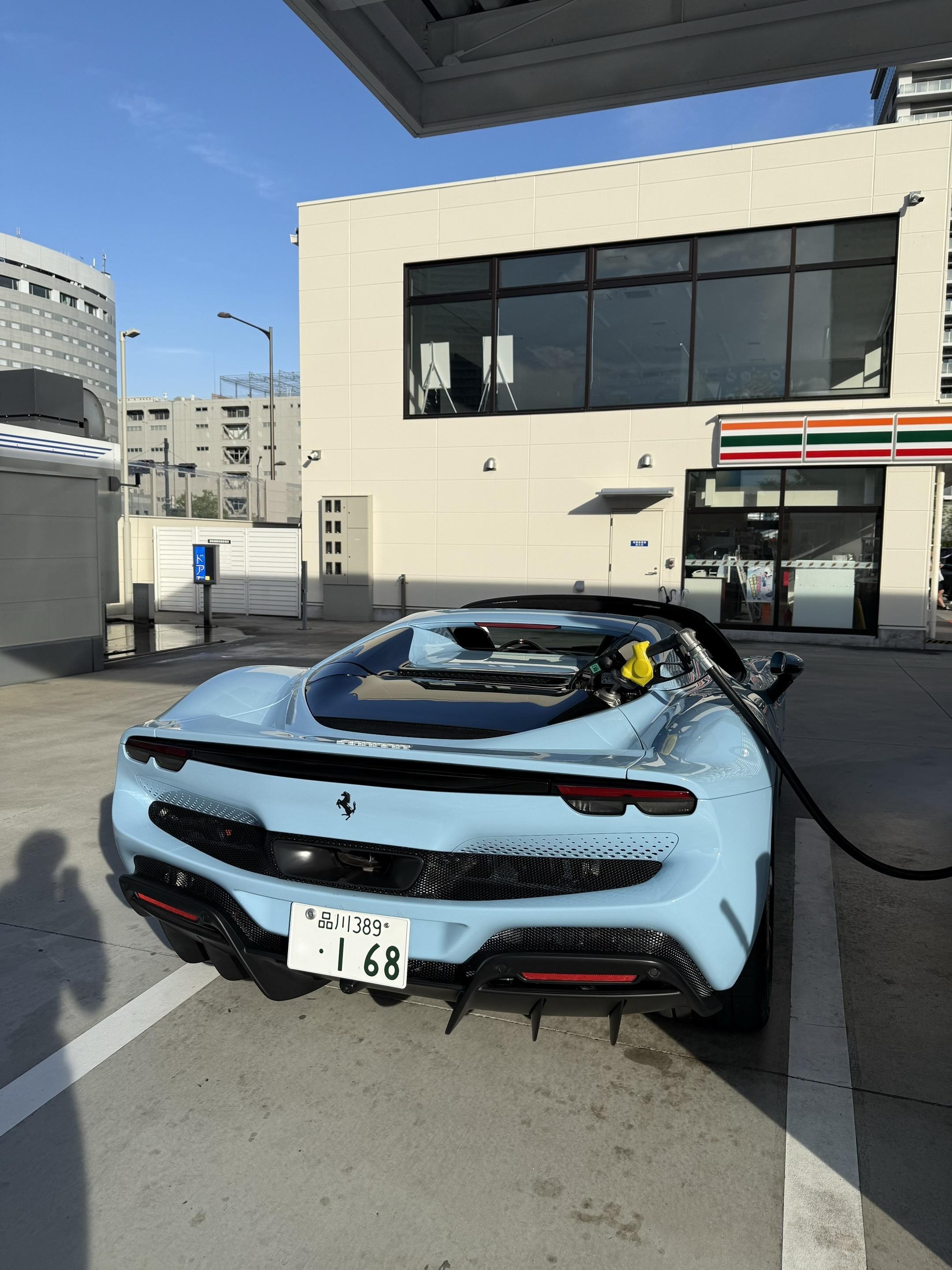 法拉利2963.0T V6 Speciale A展示图1