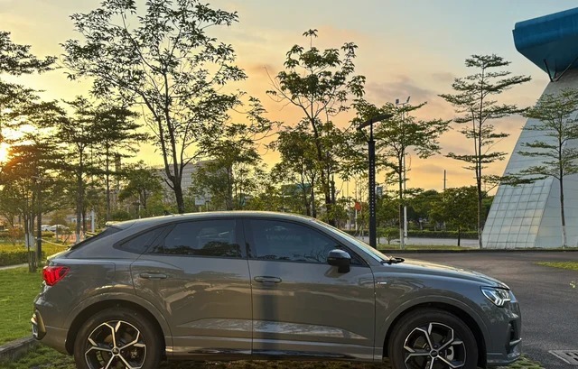 奥迪Q3 Sportback PHEV欧洲版展示图2