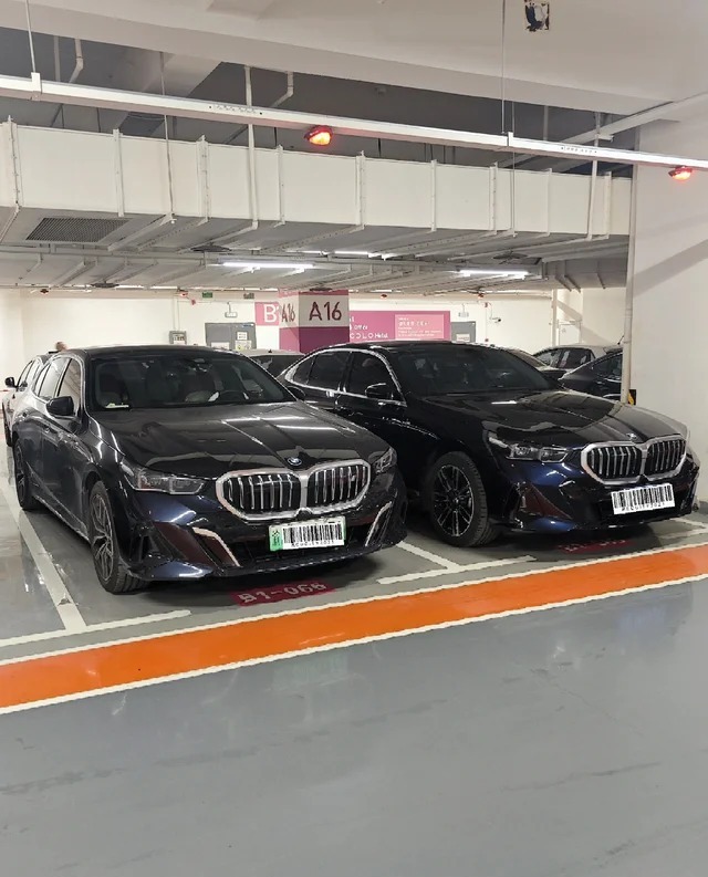 宝马i5(进口)M60 xDrive展示图2