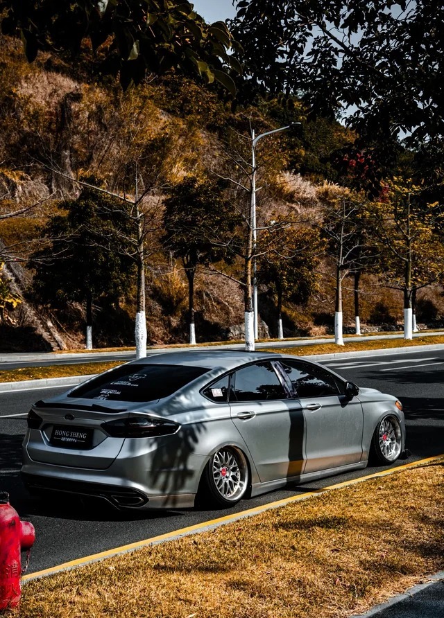蒙迪欧2.0T EcoBoost E 混动 运动版 ST-Line展示图1
