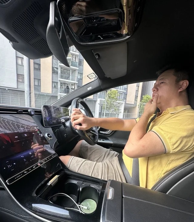 奔驰EQE 500 4MATIC 先锋版展示图1