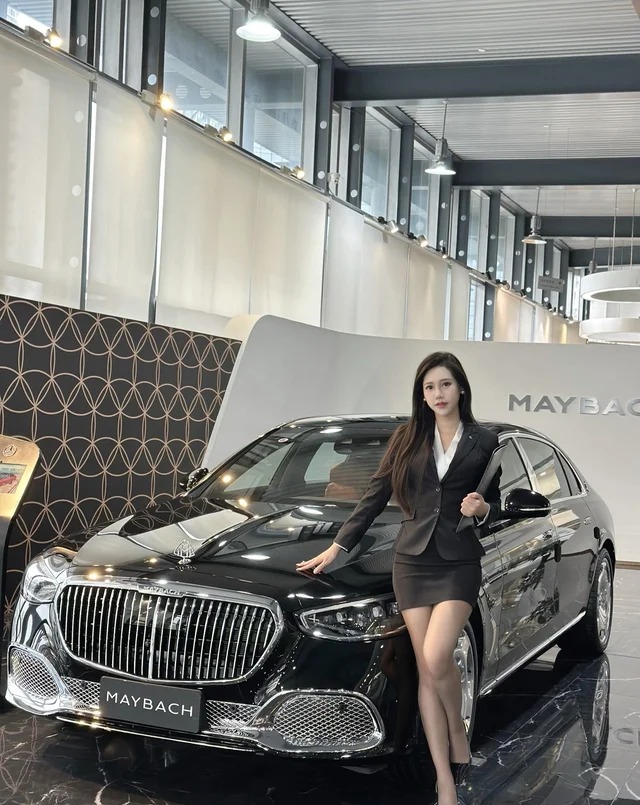 迈巴赫SL 680展示图2