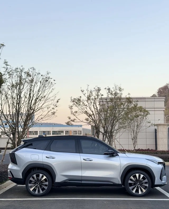 博越L1.5T 海外版展示图1